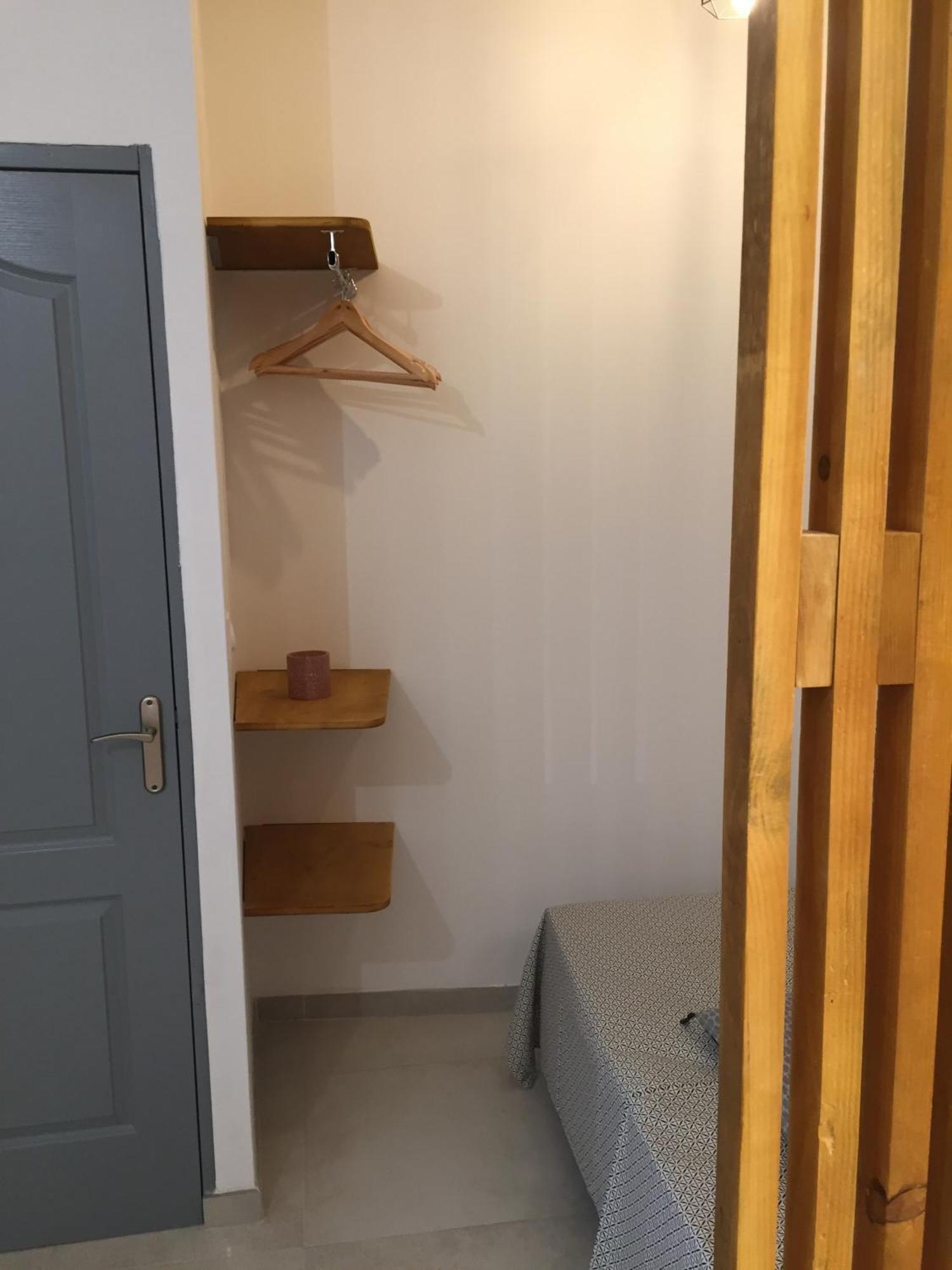 Studio Climatise, La Cloison Arles Ngoại thất bức ảnh