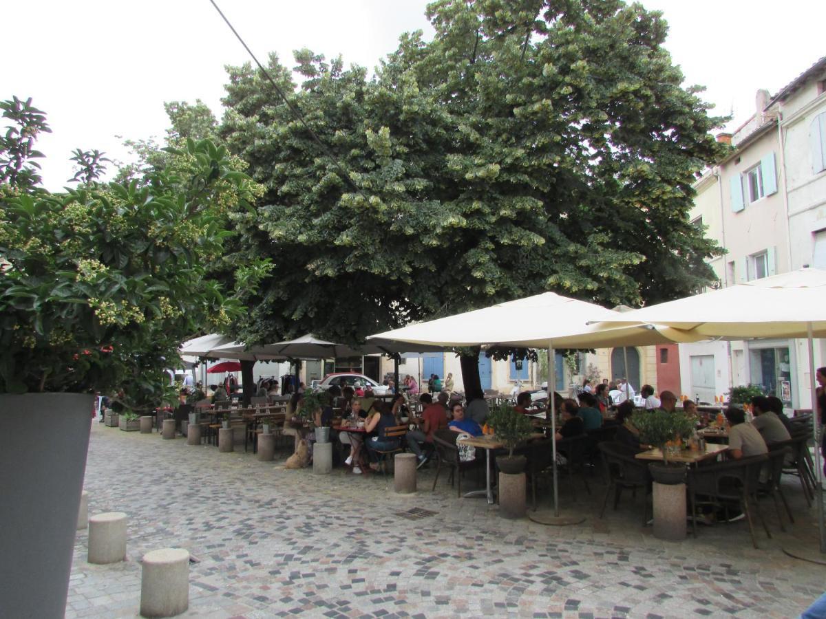 Studio Climatise, La Cloison Arles Ngoại thất bức ảnh